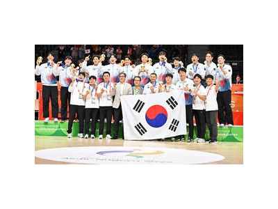 한국 농구 우승에 일본 팬들 축하 소리 나옴