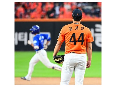 신세계 푸드마켓 첫날 매출 100억 넘겨