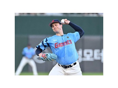 김태형 감독 터커 데이비슨에게 자신감 있는 투구 요구