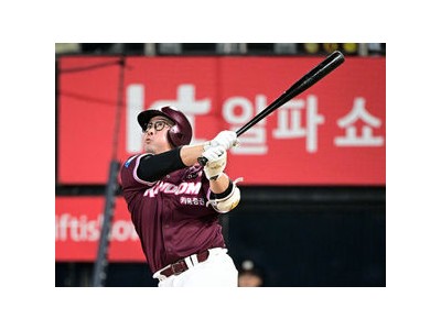 키움 타자들 폭발로 KT 꺾고 3연전 균형 맞춤